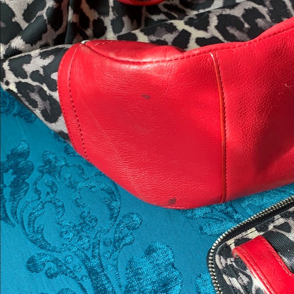 Leopard print/red Coach bag w/ wristlet - Picture 2 of 8